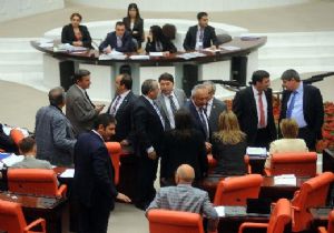TBMM DE AKP VE MHP NİN ASKERLİK ATIŞMASI